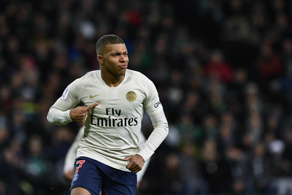 跳出舒适圈后的现实挑战 ——2025年中国男足球员留洋欧洲观察